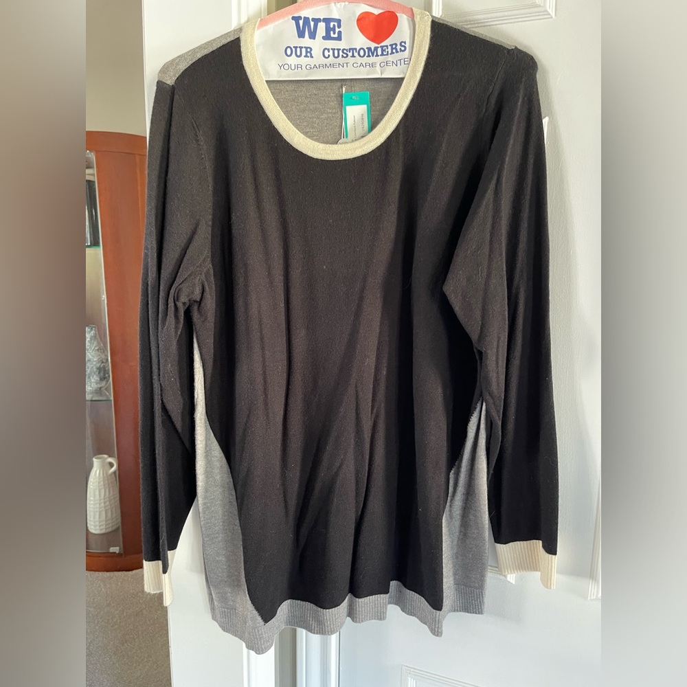 Source Unknown Black and Gray Long Sleeve Top